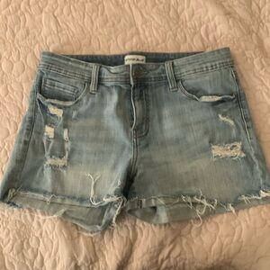 Frayed stretch denim shorts